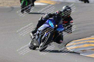 media/Nov-05-2022-SoCal Trackdays (Sat) [[f8d9b725ab]]/Turns 9 and 8 (1050am/